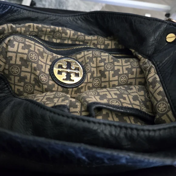 Elegant Black Leather Women's Bag - Picture 3 of 3